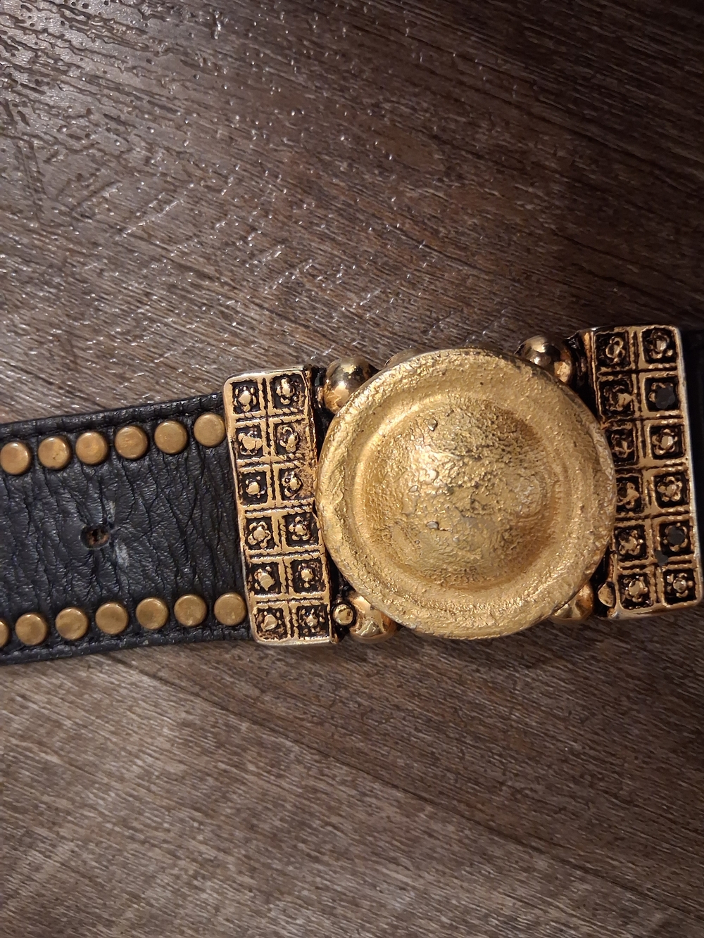 Y2K Streets Ahead Black Leather Belt with Gold Medallion Accents - Picture 6 of 6